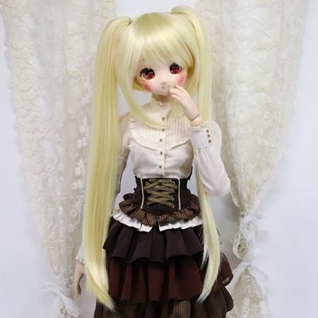 DOLLCE Rabbit Style wig in Honey Blonde