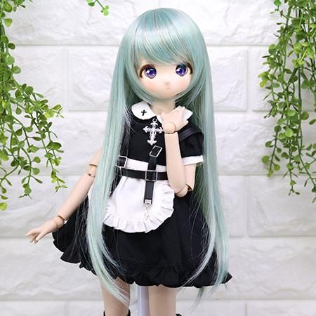 DOLLCE Natural Long wig in Olive Green
