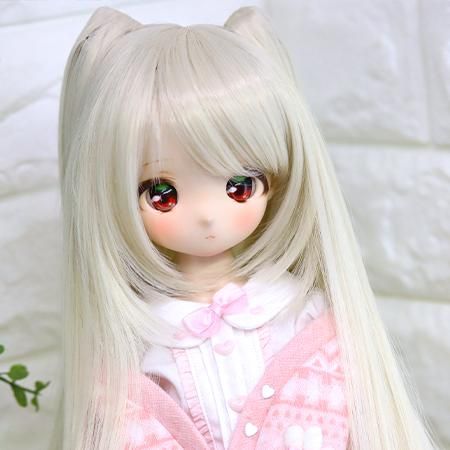 DOLLCE Cat Style wig in Silk Grey