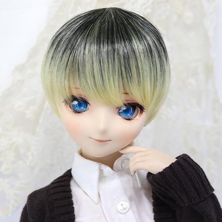 DOLLCE Gradation Short wig in Black × Gold