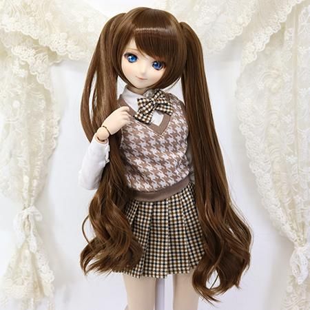 DOLLCE Sugar Lop wig in Tawny Brown