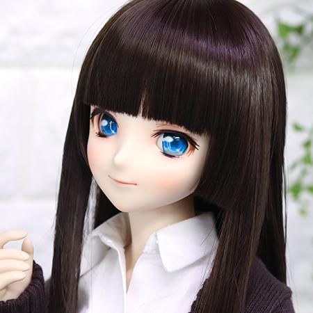 DOLLCE Hime Cut wig in Dark Brown