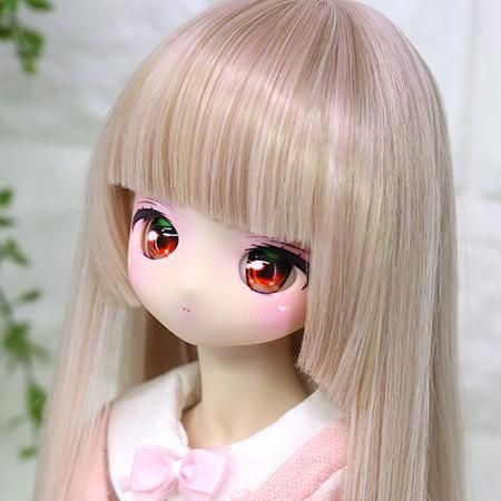 DOLLCE Hime Cut wig in Faded Pink