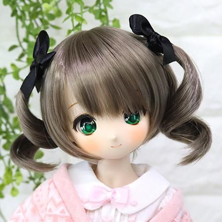 DOLLCE Strawberry Curl wig in Edo Grey