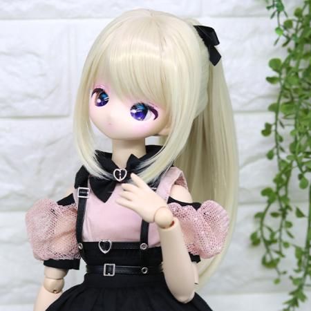 DOLLCE Pony Tail wig in Silk Grey