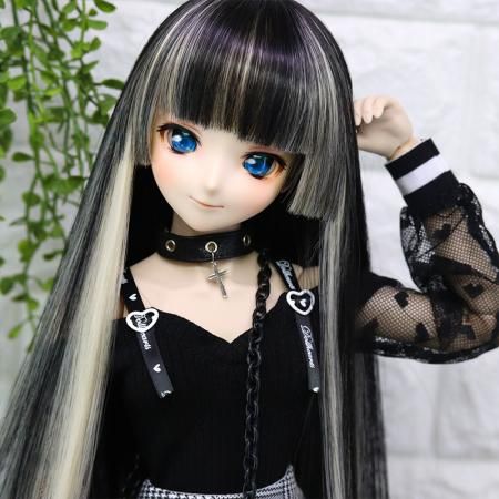 DOLLCE Lily Veil wig in Jet Black × Ivory