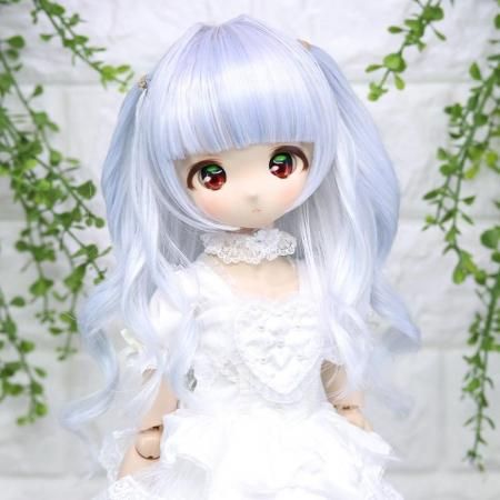 DOLLCE Sweet Tricker wig in Pale Violet × Silk White
