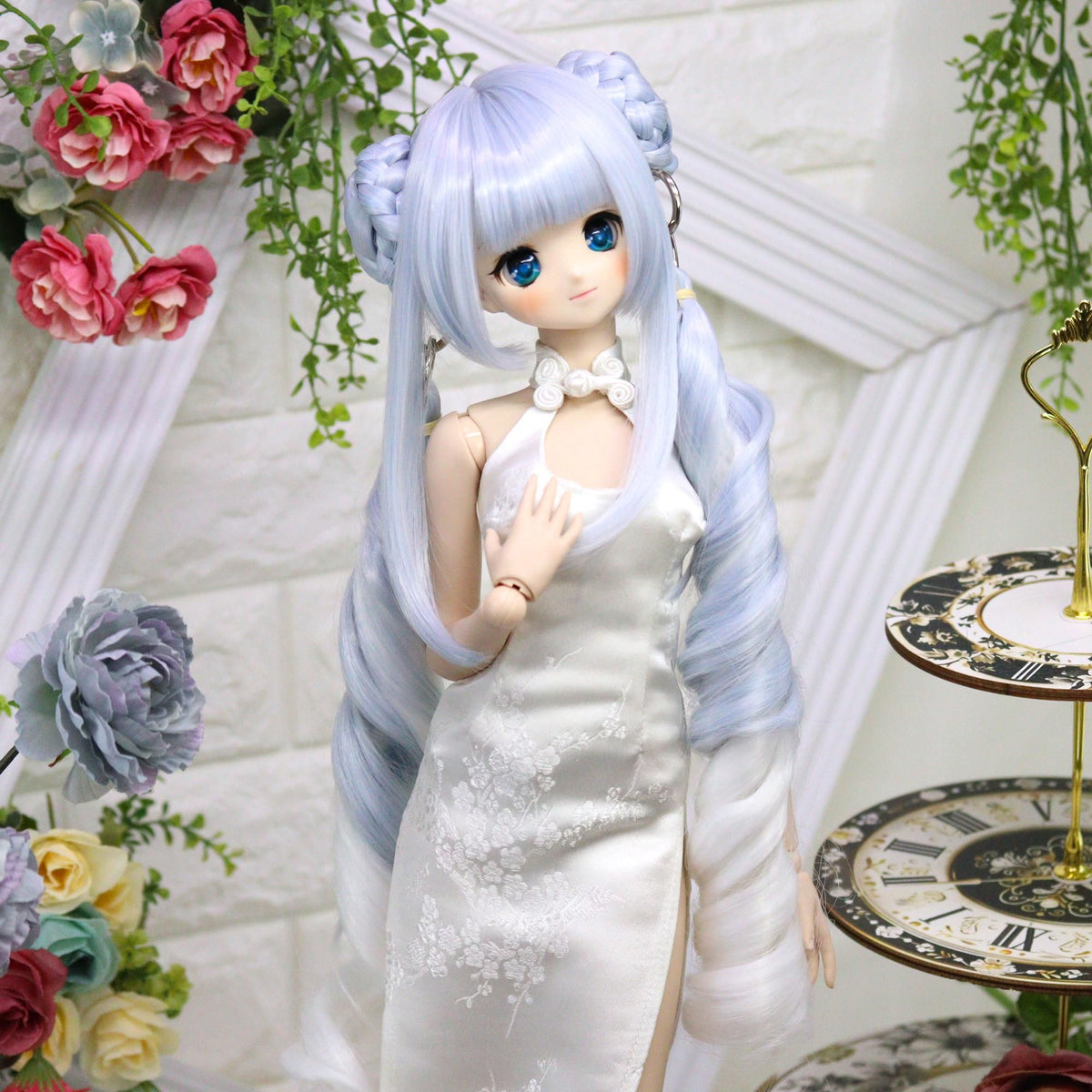 DOLLCE Oriental Knot wig in Pale Violet × Silk White