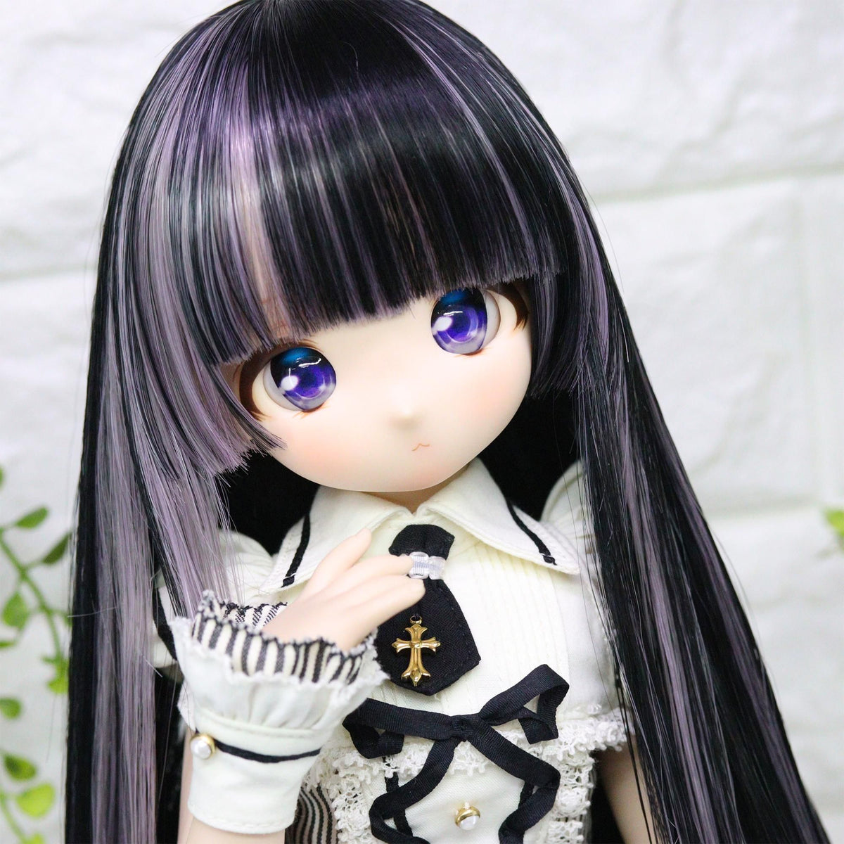 DOLLCE Lily Veil wig in Jet Black × Deep Purple