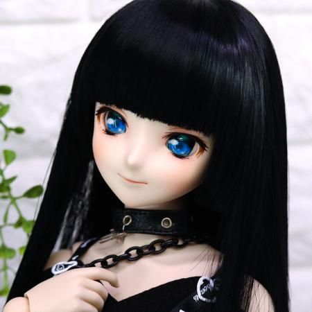 DOLLCE Hime Cut wig in Jet Black